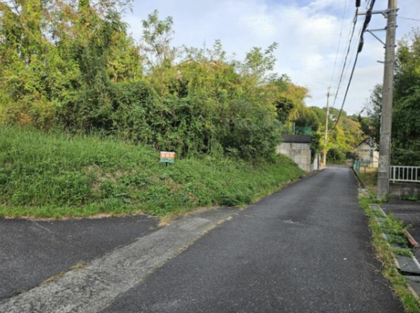 湖南市正福寺、土地の画像です