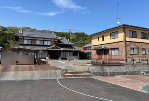 湖南市岩根、中古一戸建ての画像です