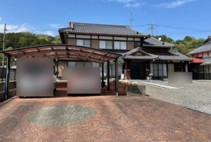 湖南市岩根、中古一戸建ての画像です