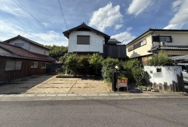 甲賀市水口町、中古一戸建ての画像です