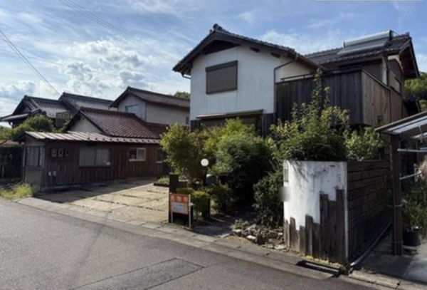 甲賀市水口町、中古一戸建ての画像です