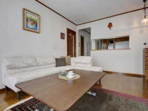 湖南市岡出、中古一戸建ての画像です