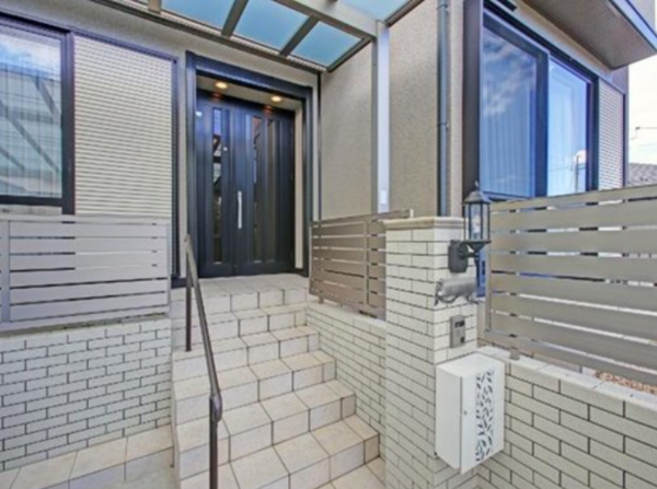 湖南市岡出、中古一戸建ての画像です