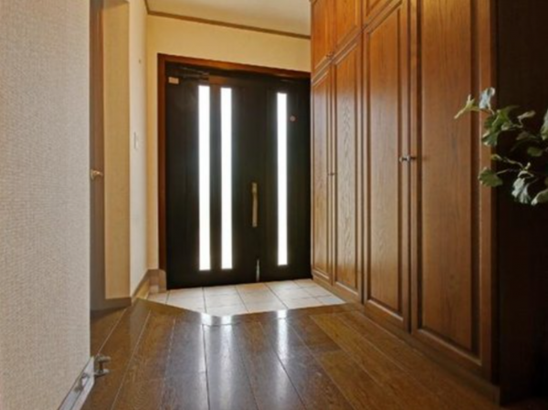 湖南市岡出、中古一戸建ての画像です