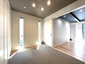 湖南市日枝山手台、中古一戸建ての画像です