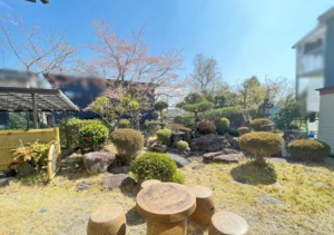 湖南市岩根、中古一戸建ての画像です