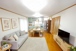 湖南市岩根、中古一戸建ての画像です