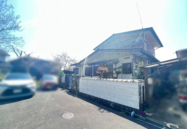 湖南市岩根、中古一戸建ての画像です