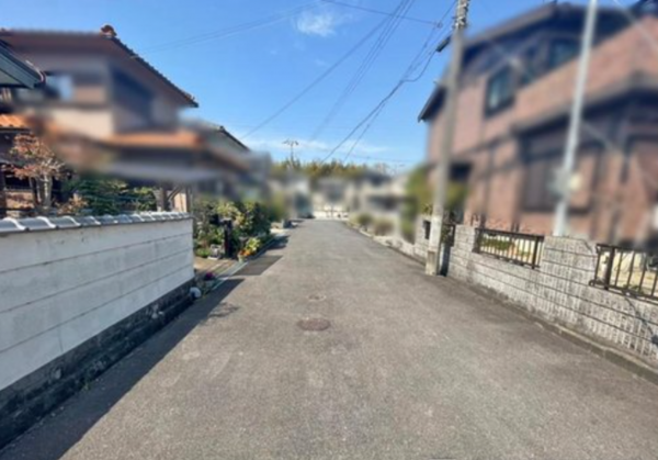 湖南市岩根、中古一戸建ての画像です