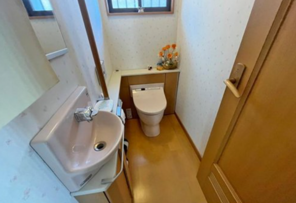 湖南市岩根、中古一戸建ての画像です