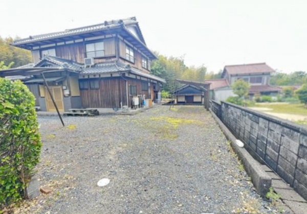 湖南市正福寺、中古一戸建ての画像です