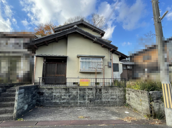 甲賀市甲南町、中古一戸建ての画像です