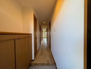 大津市本宮、マンションの画像です