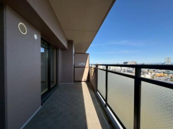 大津市本宮、マンションの画像です