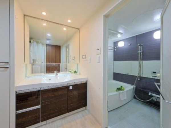 草津市南草津、マンションの画像です