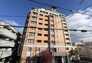 大津市鳥居川町、マンションの画像です