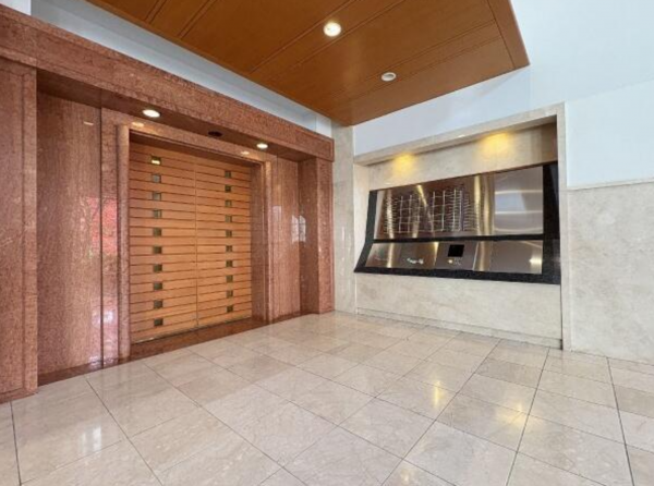 大津市鳥居川町、マンションの画像です