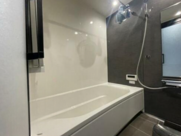 大津市国分、中古一戸建ての画像です