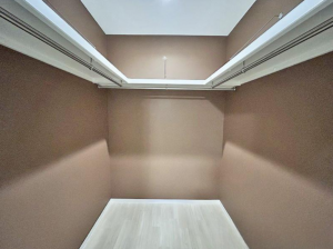 湖南市岩根、中古一戸建ての画像です