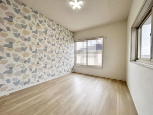 湖南市岩根、中古一戸建ての画像です