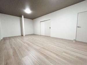 湖南市岩根、中古一戸建ての画像です