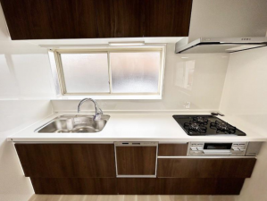 湖南市岩根、中古一戸建ての画像です