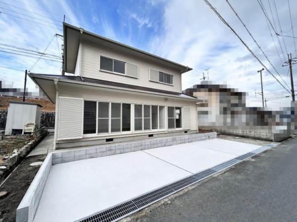 湖南市岩根、中古一戸建ての画像です