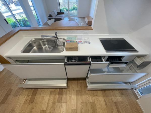 湖南市石部南、新築一戸建ての画像です