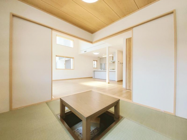草津市下笠町、新築一戸建ての画像です