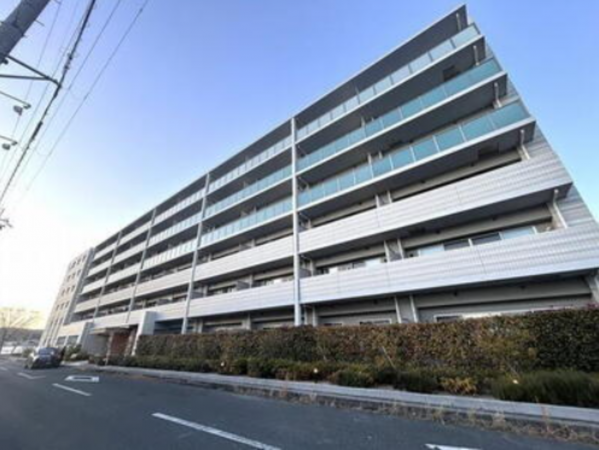 大津市萱野浦、マンションの画像です