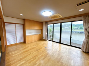 甲賀市土山町、中古一戸建ての画像です