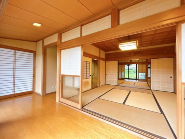 甲賀市土山町、中古一戸建ての画像です