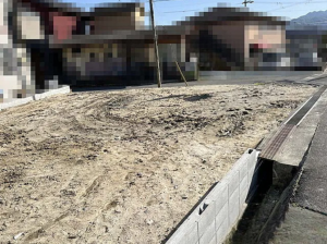湖南市岩根、土地の画像です
