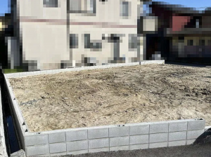 湖南市岩根、土地の画像です
