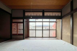 横須賀市安浦町、中古一戸建ての画像です