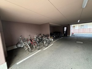 一宮市森本、マンションの画像です