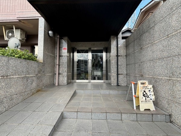 一宮市森本、マンションの画像です