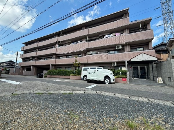 一宮市森本、マンションの画像です