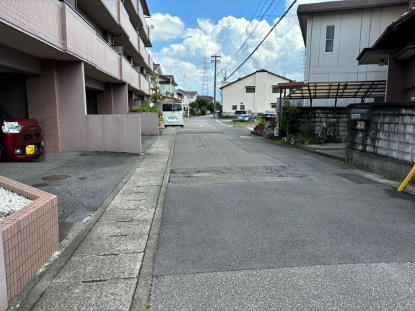 一宮市森本、マンションの画像です