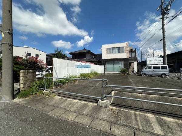 一宮市花池、土地の前面道路を含む現地写真画像です