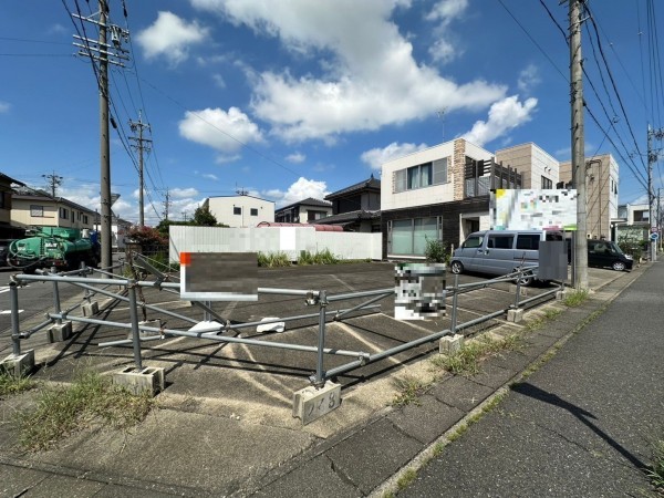 一宮市花池、土地の前面道路を含む現地写真画像です