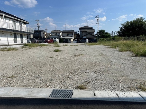 一宮市大和町妙興寺、土地の前面道路を含む現地写真画像です