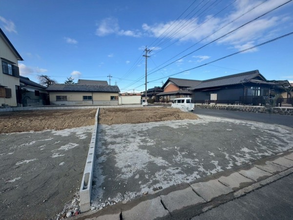 一宮市三ツ井、新築一戸建ての画像です