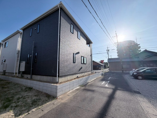 一宮市一色町、新築一戸建ての画像です