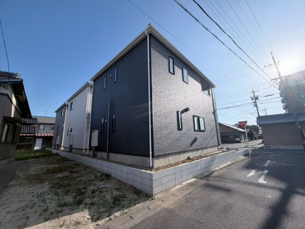 一宮市一色町、新築一戸建ての画像です