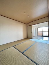 広島市西区田方、マンションの居間画像です