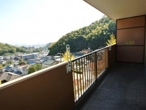 広島市西区田方、マンションのバルコニー画像です