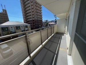 広島市西区庚午北、マンションのバルコニー画像です