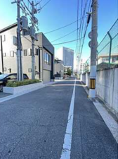 広島市西区南観音町、土地の前面道路を含む現地写真画像です