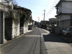 広島市西区田方、土地の前面道路を含む現地写真画像です